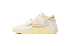 TRAVIS SCOTT - AIR JORDAN JUMPMAN JACK TR " WHITE CREAM "