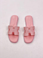 HERMES SLIPPERS *PINK*