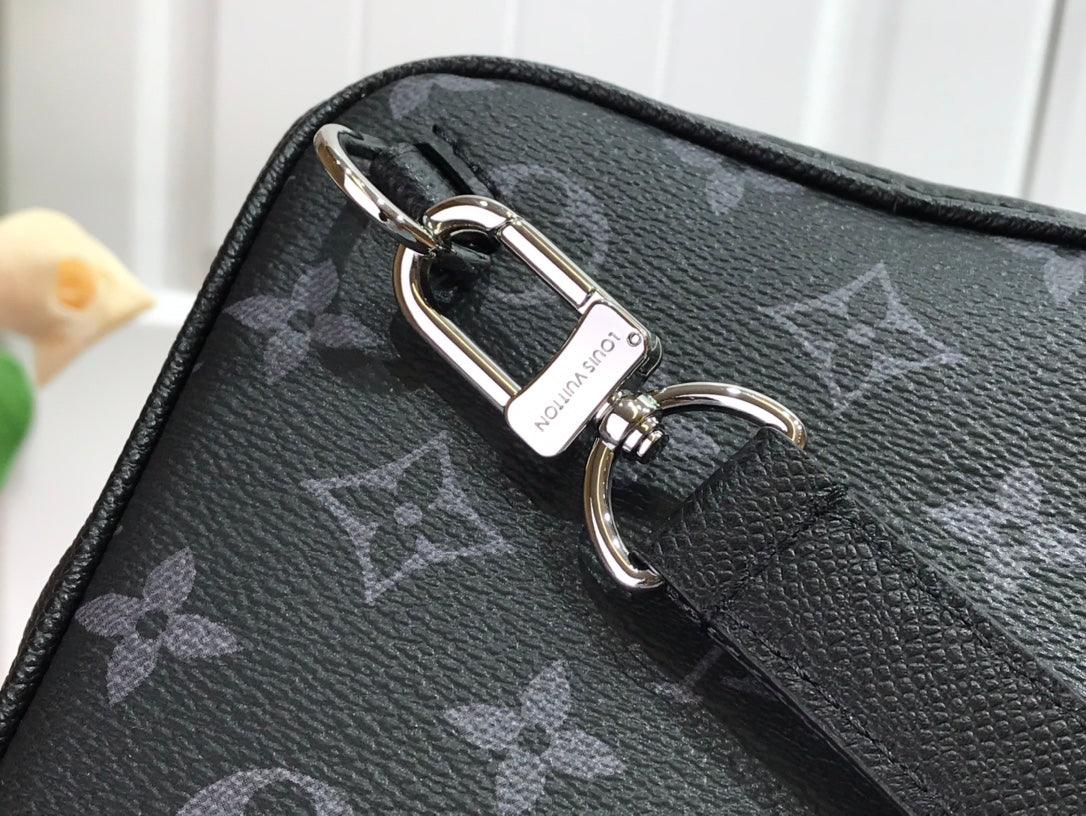 Shop Louis Vuitton Outdoor slingbag (M30741) by luxurysuite